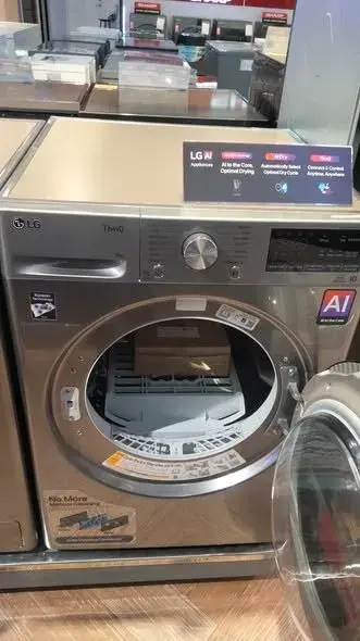 LG TOP LOAD/FRONT LOAD INVERTER WASHING MACHINE - For Sale in Saddar, Karachi