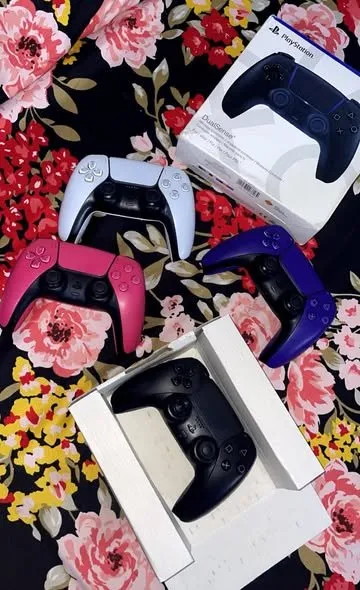 -Limited time offer-*_ PS5 CONTROLLERS AVAILABLE NOW 🎮 - photo 2