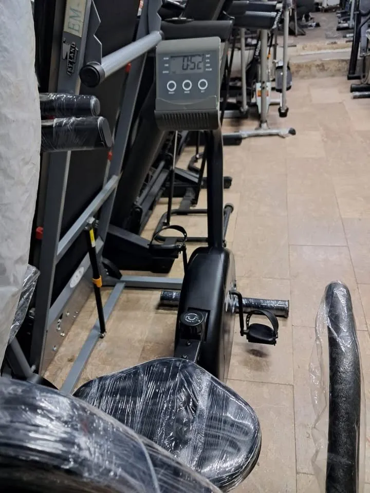 Magnetic recumbent bike - photo 4