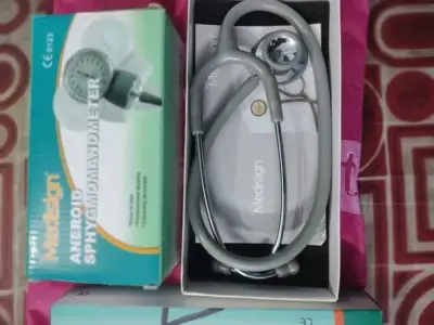 Manual blood pressure machine box packed - photo 2