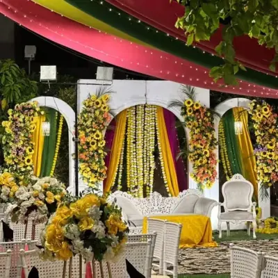 Mehndi Decoration & Event Planning Services | Takreebaat Events & Decor in Gulistan-e-Jauhar | Karachi Ads