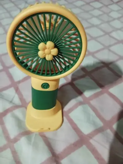 Mini Rechargeable Portable Hand Fan With Stand Flower Design USB Fan for Sale in Gulistan-e-Jauhar, Karachi - photo 2