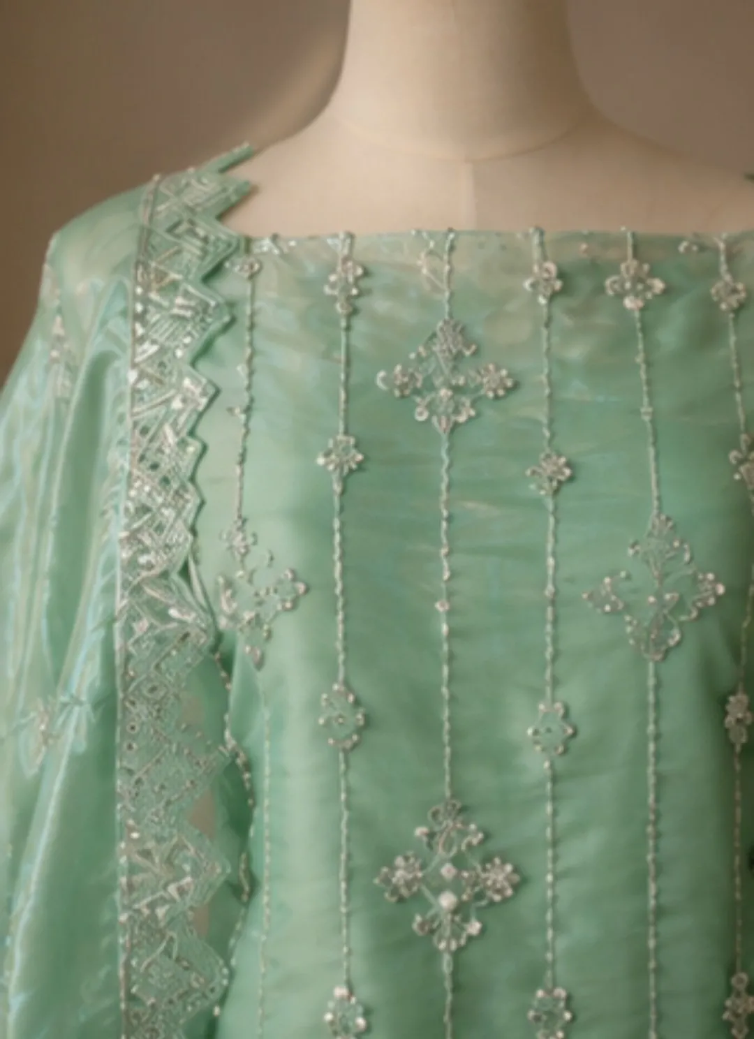 Mint green silk 3pc branded suit unstitched - photo 3