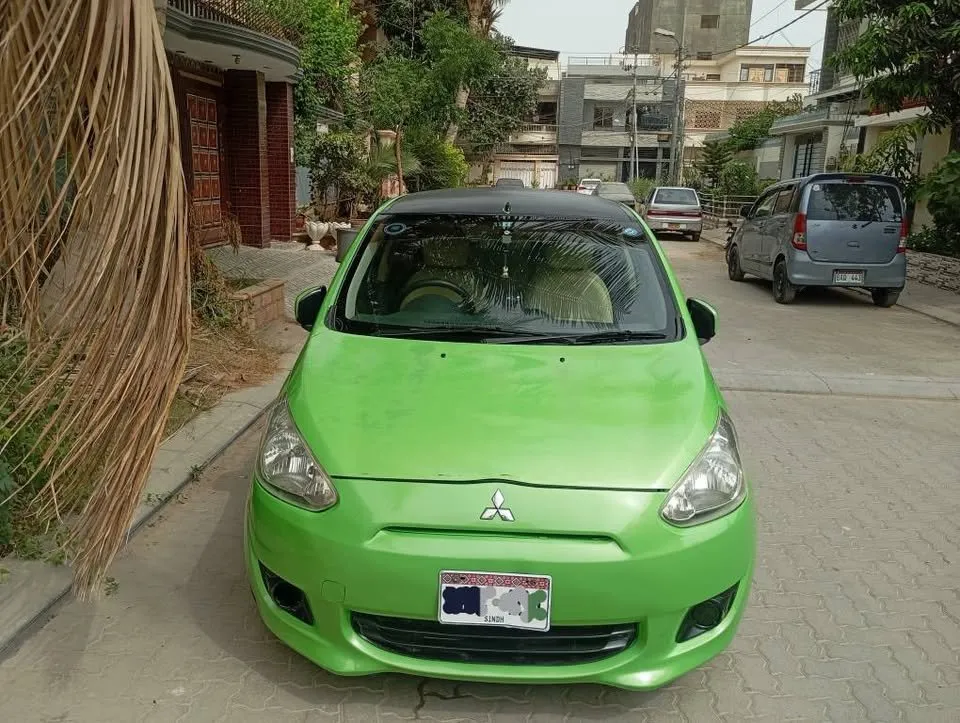 Mitsubishi Mirage 2015 Push Start B2B original For Sale in Gulshan-e-Kaneez Fatima | Karachi Ads - photo 4