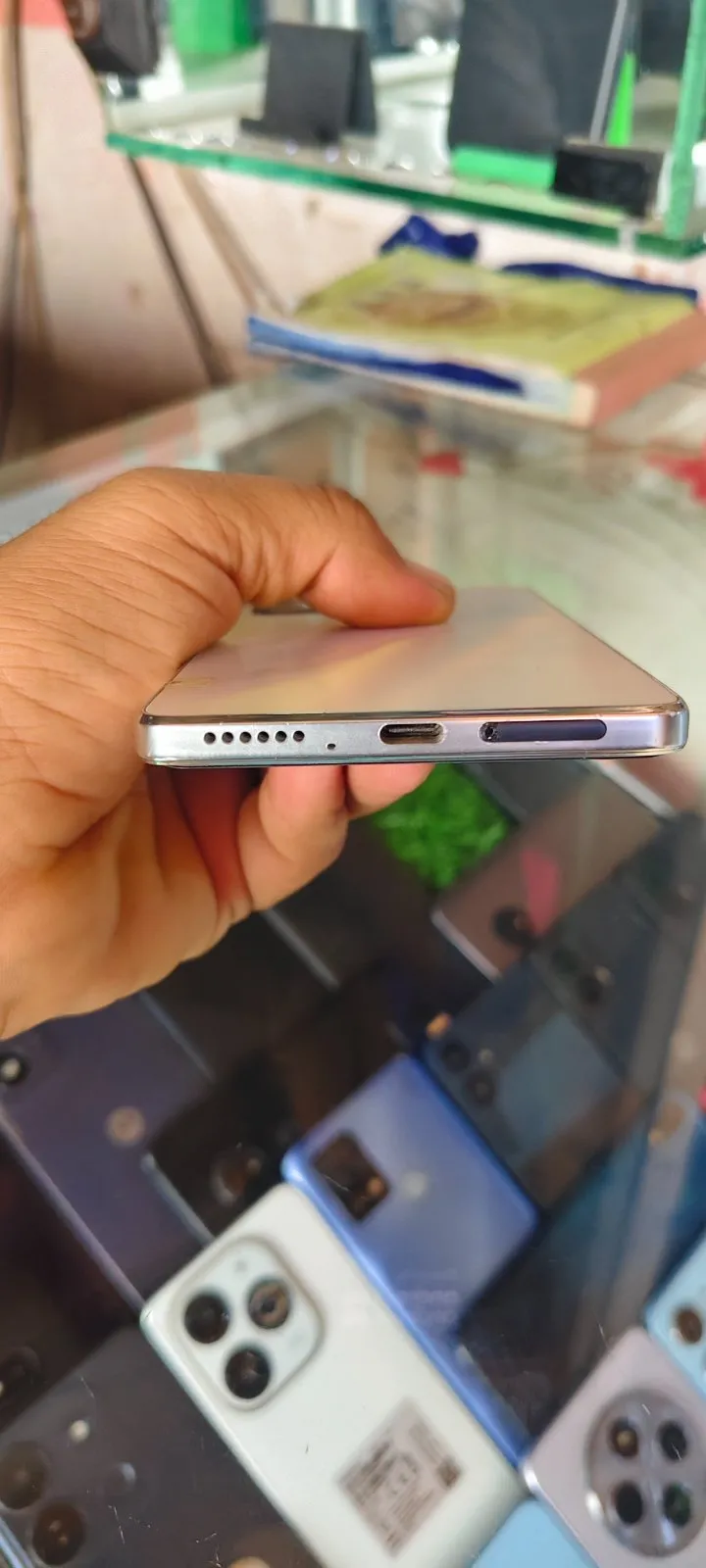 Motorola edge 20 For Sale in Landhi No. 3 | Karachi Ads - photo 4