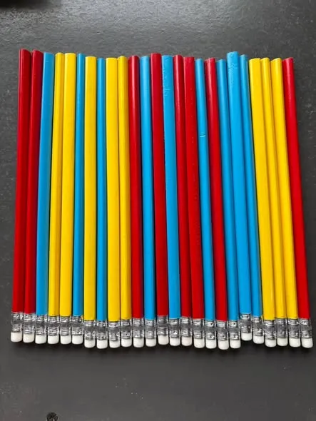 Muti color Round, Star and Ticon pencil available For Sale in New Karachi | Karachi Ads - photo 4
