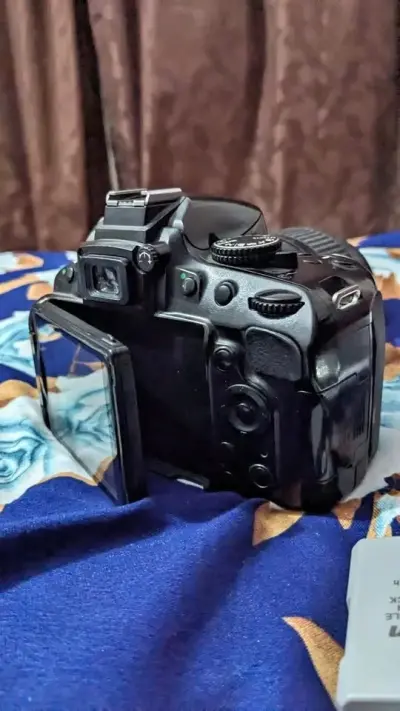 Nikon D5100 Full HD Videos rotate screen external mic supported - For Sale in Saddar, Karachi