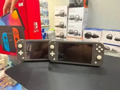 Nintendo switch consoles , slightly used for sale !! - photo 2