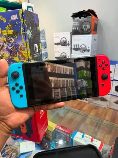 Nintendo switch consoles , slightly used for sale !! - photo 4
