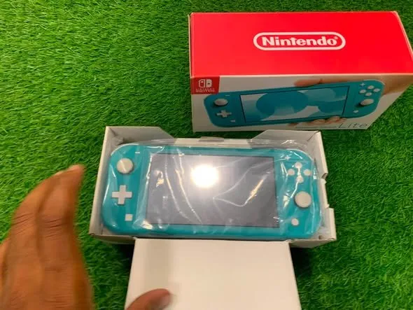 🎮 NINTENDO SWITCH LITE — JAILBROKEN 🎮 - photo 2