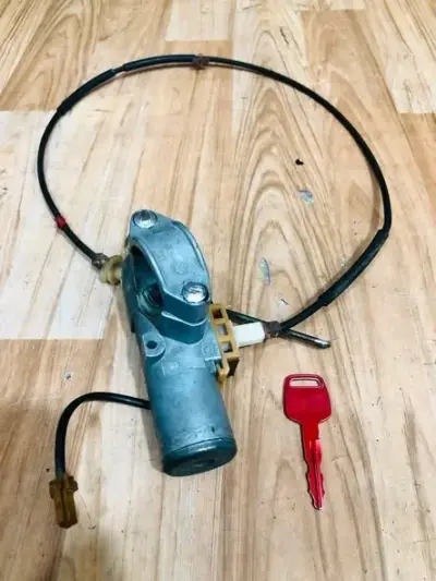Nissan Sunny 2002/ Nissan AD Genuine Ignition Switch with 🇮🇹Genuine Ultralight Key For Order For Sale in North Nazimabad | Karachi Ads