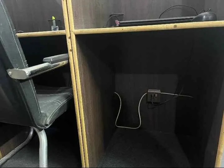 Office Furniture for sale - photo 4
