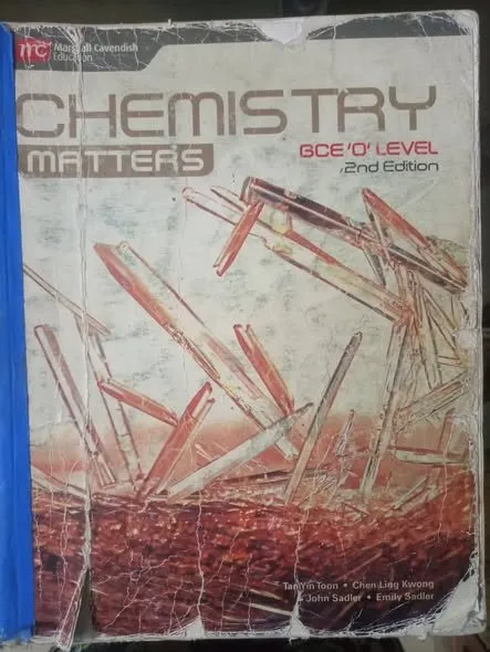 Olevels books and past papers available in used - photo 5