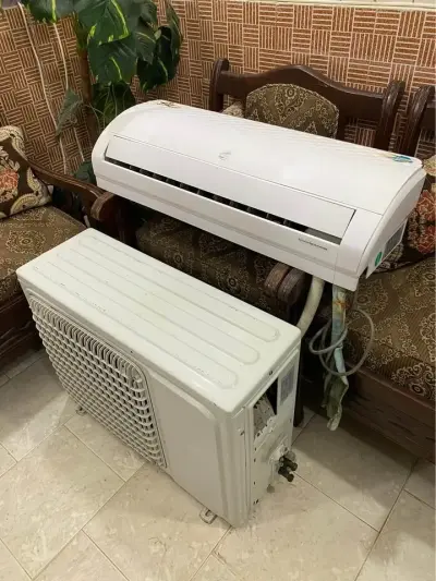 Pel 1 Ton Inverter Air Conditioner - For Sale in Gulshan-e-Iqbal, Karachi - photo 2