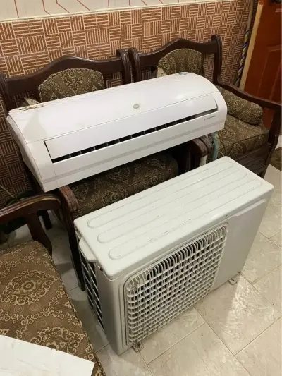 Pel 1 Ton Inverter Air Conditioner - For Sale in Gulshan-e-Iqbal, Karachi - photo 3