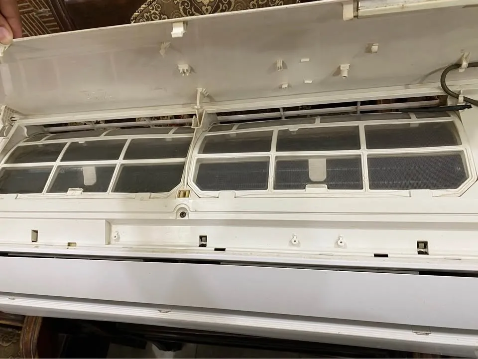 Pel 1 Ton Inverter Air Conditioner - For Sale in Gulshan-e-Iqbal, Karachi - photo 5