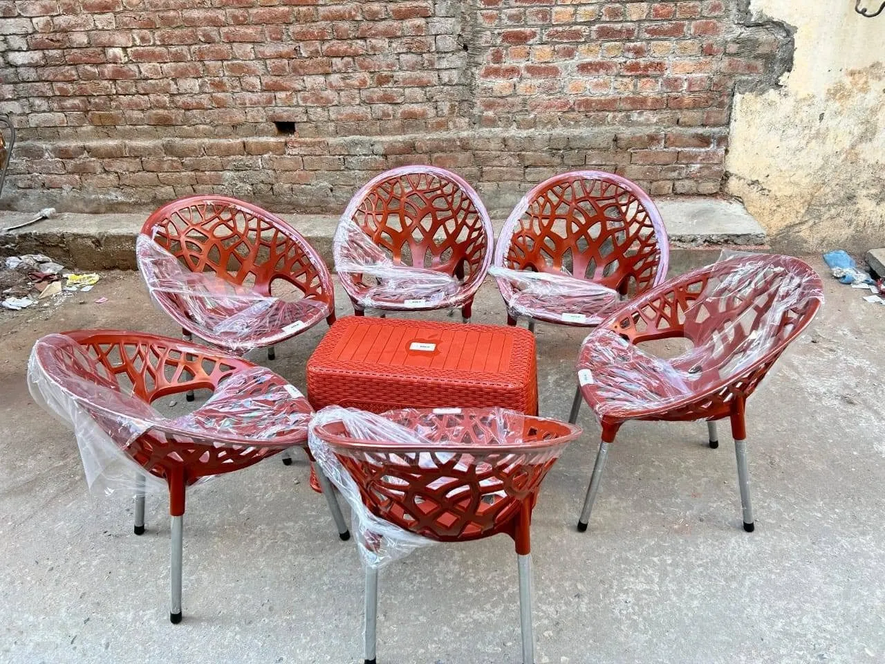 Plastic chairs and table 100% pure plastic Available - photo 10