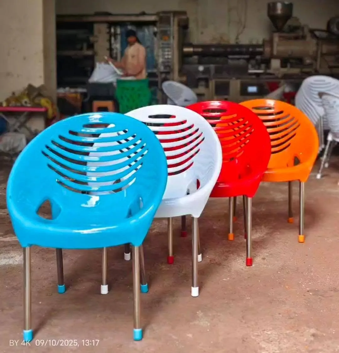 Plastic chairs and table 100% pure plastic Available - photo 8