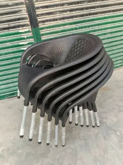 Plastic chairs table wholesalers