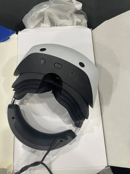 PlayStation VR2 (Brand New) – Complete Box – 3 Months Warranty - photo 4