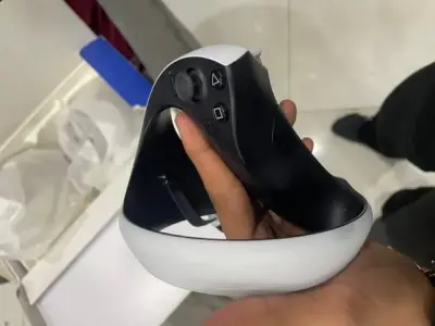 PlayStation VR2 (Brand New) – Complete Box – 3 Months Warranty - photo 5