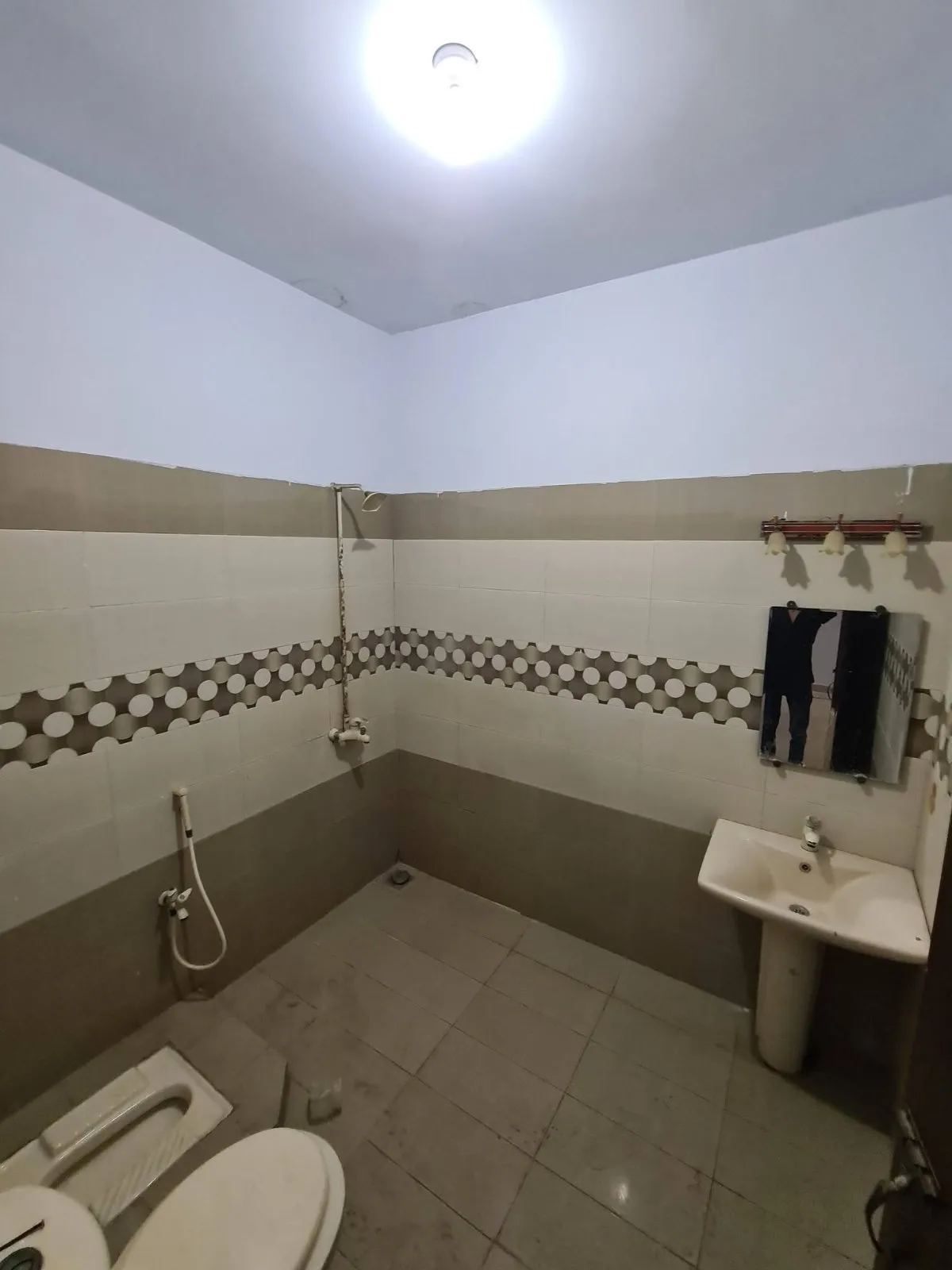 portion available for rent - photo 1
