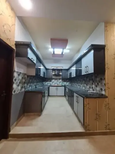 portion available for rent - photo 4