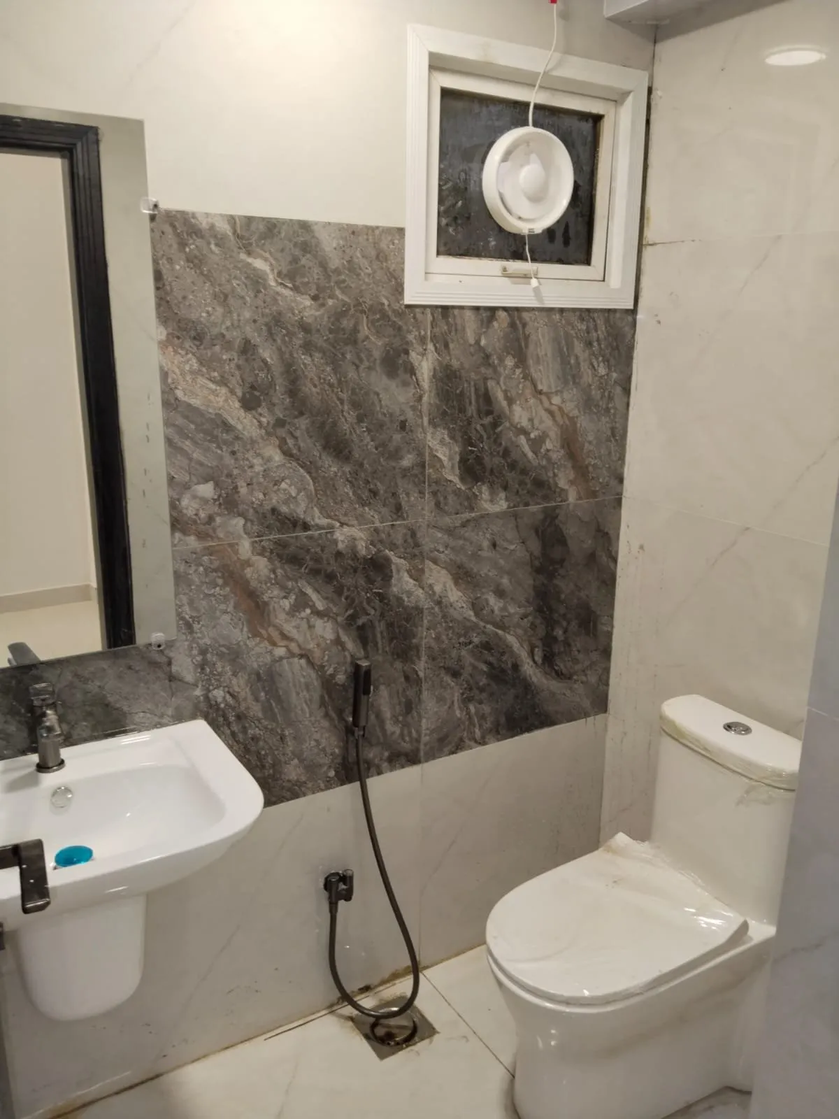 🌟 Premium 3 Bed DD Apartment for Rent in Clifton Block 9 🌟 - photo 8