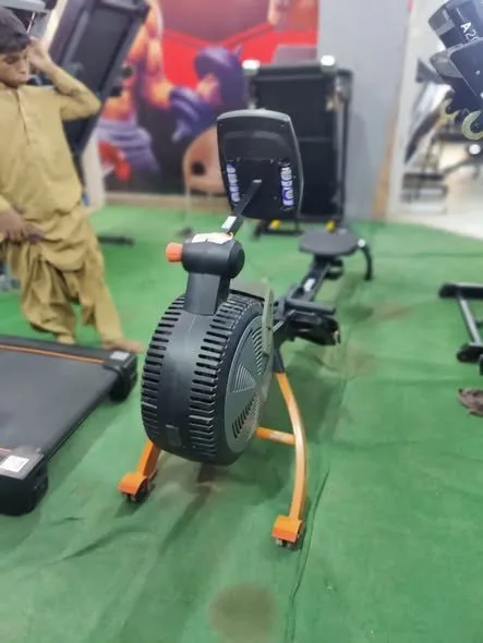 Premium rowing machines and Gym Equipment Sale πͺ - photo 3