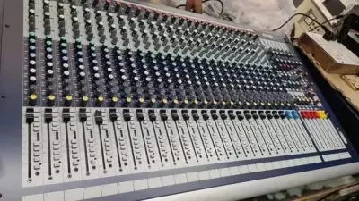 Product : Soundcraft GB4 24 Channels Mixer with New fly case - photo 4