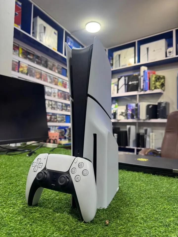 PS5 SLIM (2116) DISC EDITION NEW CONDITION For Sale in Gulistan-e-Jauhar, Karachi - photo 3