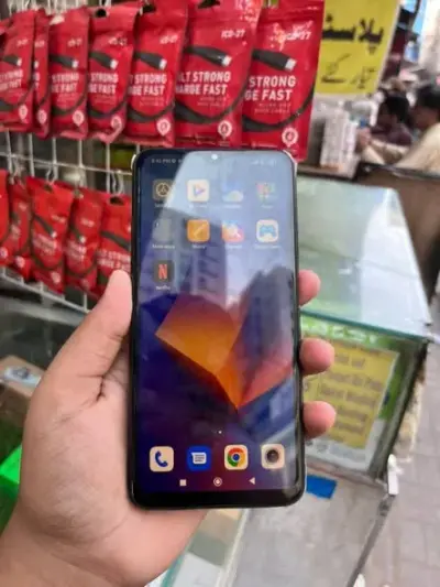 Redmi 12 For Sale in Clifton Block 9 | Karachi Ads - photo 2