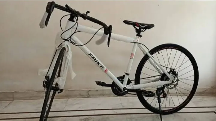 Road bike For Sale in Korangi Industrial Area | Karachi Ads - photo 3