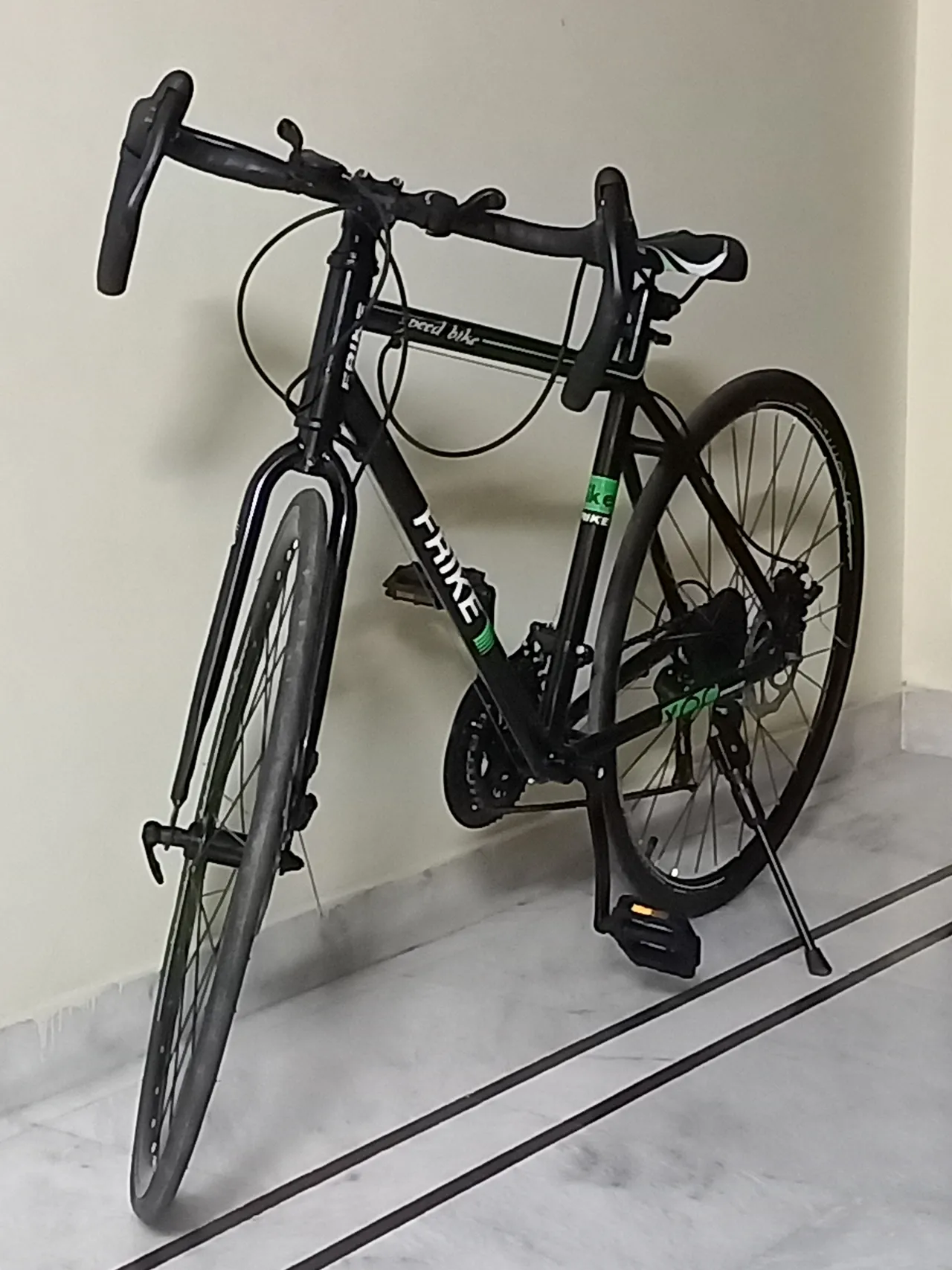 Road bike For Sale in Korangi Industrial Area | Karachi Ads - photo 4