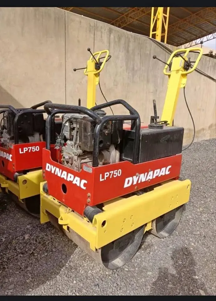 Road Roller Dynapac LP 750 - photo 1
