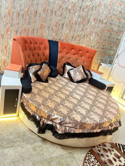 Round Bed with Modern Dressing Table For Sale in Malir Cantt | Karachi Ads