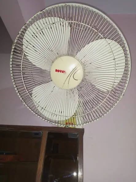 Royal Bracket Fan For Sale in Scheme 33, Karachi - photo 1