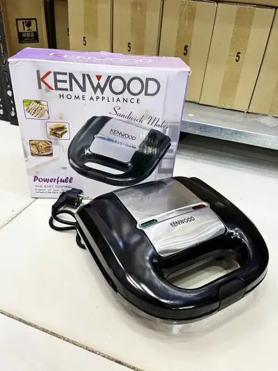 Sandwich Maker (Random Model) for Sale in Gulshan-e-Iqbal, Karachi