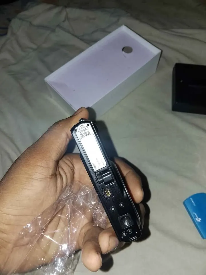 Sanyo x1200 Digital camera with complete accessories box HD video free memory card - For Sale in Korangi, Karachi - photo 6