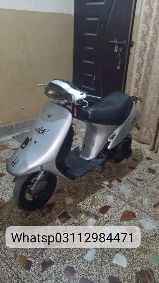 Scooty Honda 49cc - photo 1
