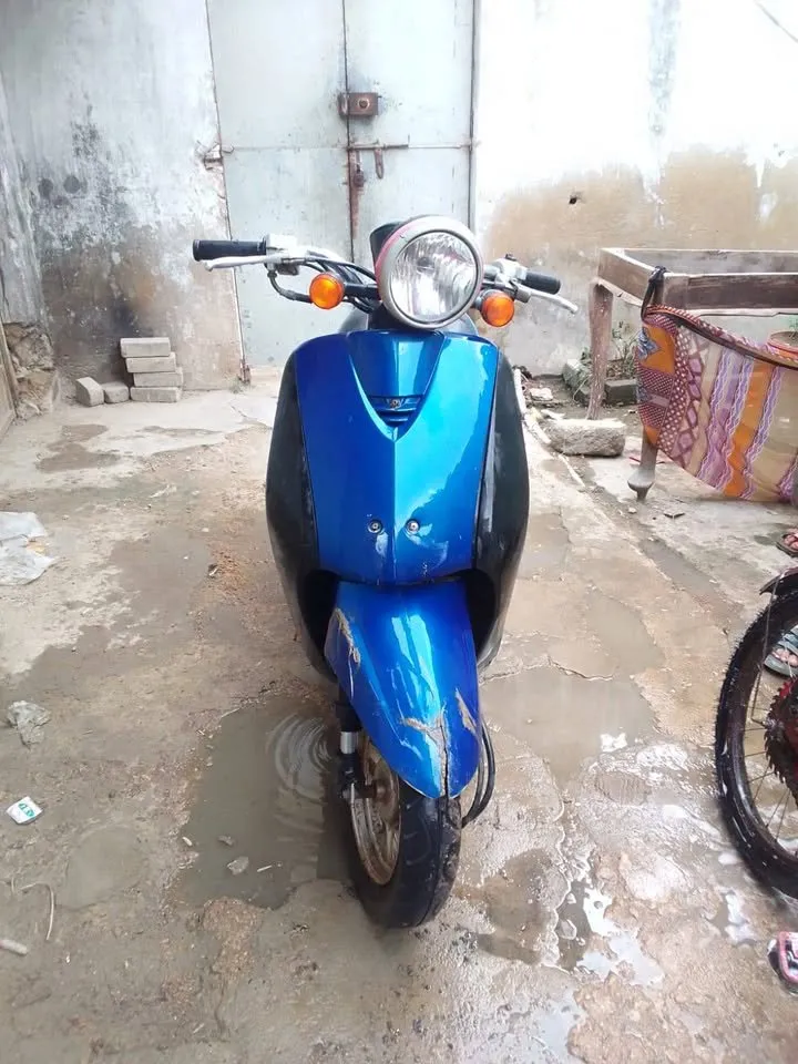 Scooty Honda 49cc good condition all okay For Sale in Gulistan-e-Jauhar | Karachi Ads - photo 1