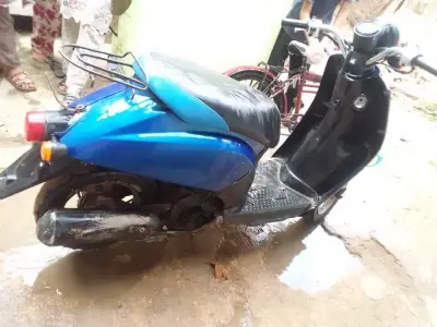 Scooty Honda 49cc good condition all okay For Sale in Gulistan-e-Jauhar | Karachi Ads - photo 5