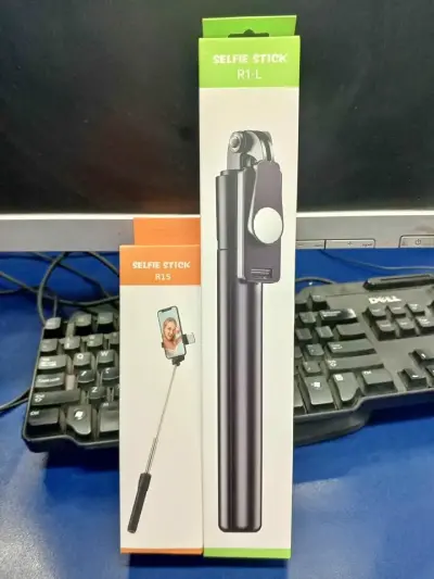 Selfi stick+ tripod