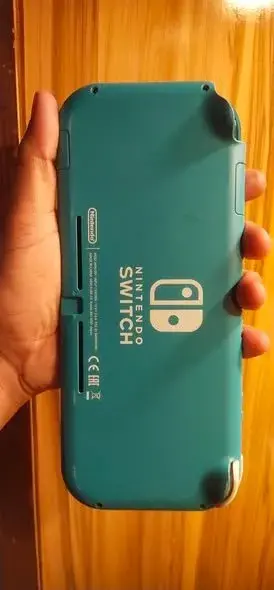 Selling a Nintendo Switch Lite - photo 5