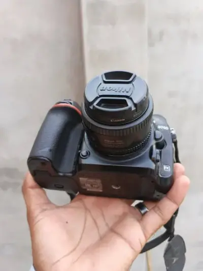 Selling Nikon D750 with 50mm lens For Sale in Gulistan-e-Jauhar, Karachi - photo 3