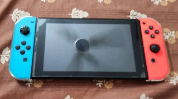 Selling Nintendo switch V1 - photo 1