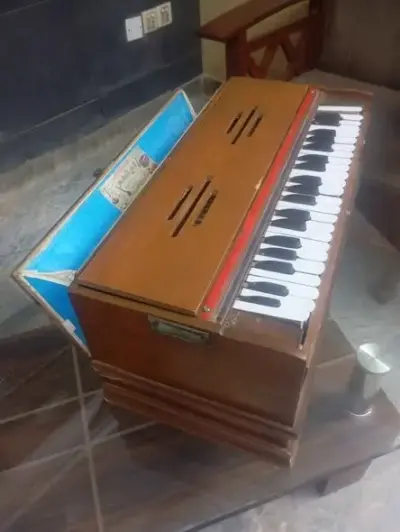 Selling Old Indian Harmonium