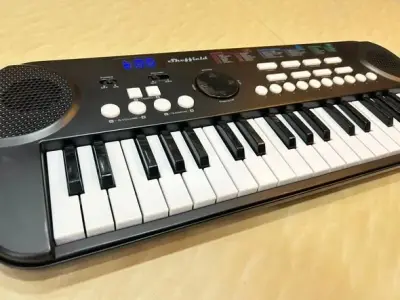 Sheffield SLM37-16 37-key electronic keyboard - photo 3