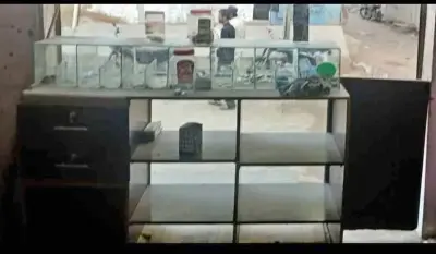 Shop counter