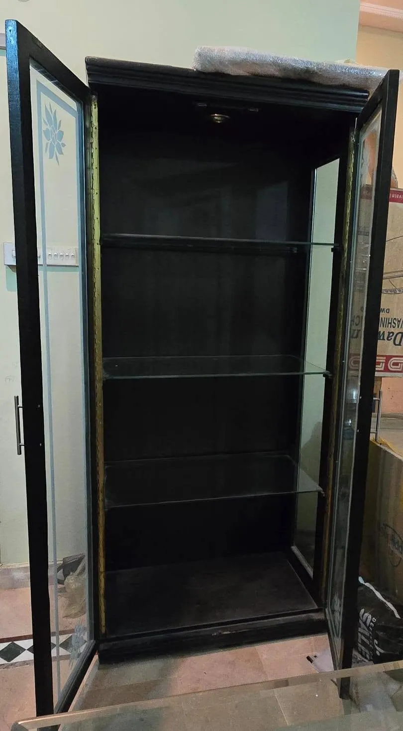 Showcase / Display Cabinet For Sale in North Nazimabad | Karachi Ads - photo 1